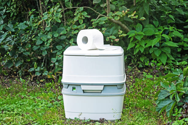 Best Portable restroom trailer rental  in Mountain View, NC